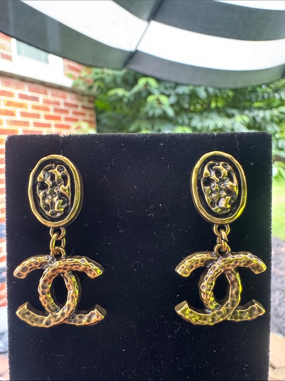 Earrings antique Gold-Tone Textured Drop Earrings - Picture 3 of 4